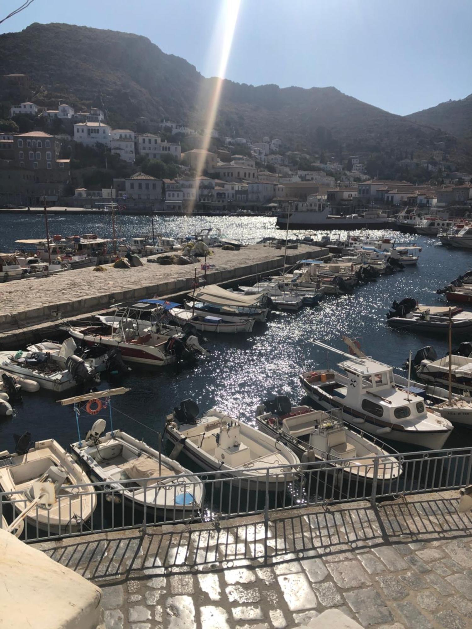 Hydra'S View Apartment Екстериор снимка